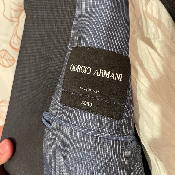 Giorgio Armani Soho suit - Picture 3 of 5